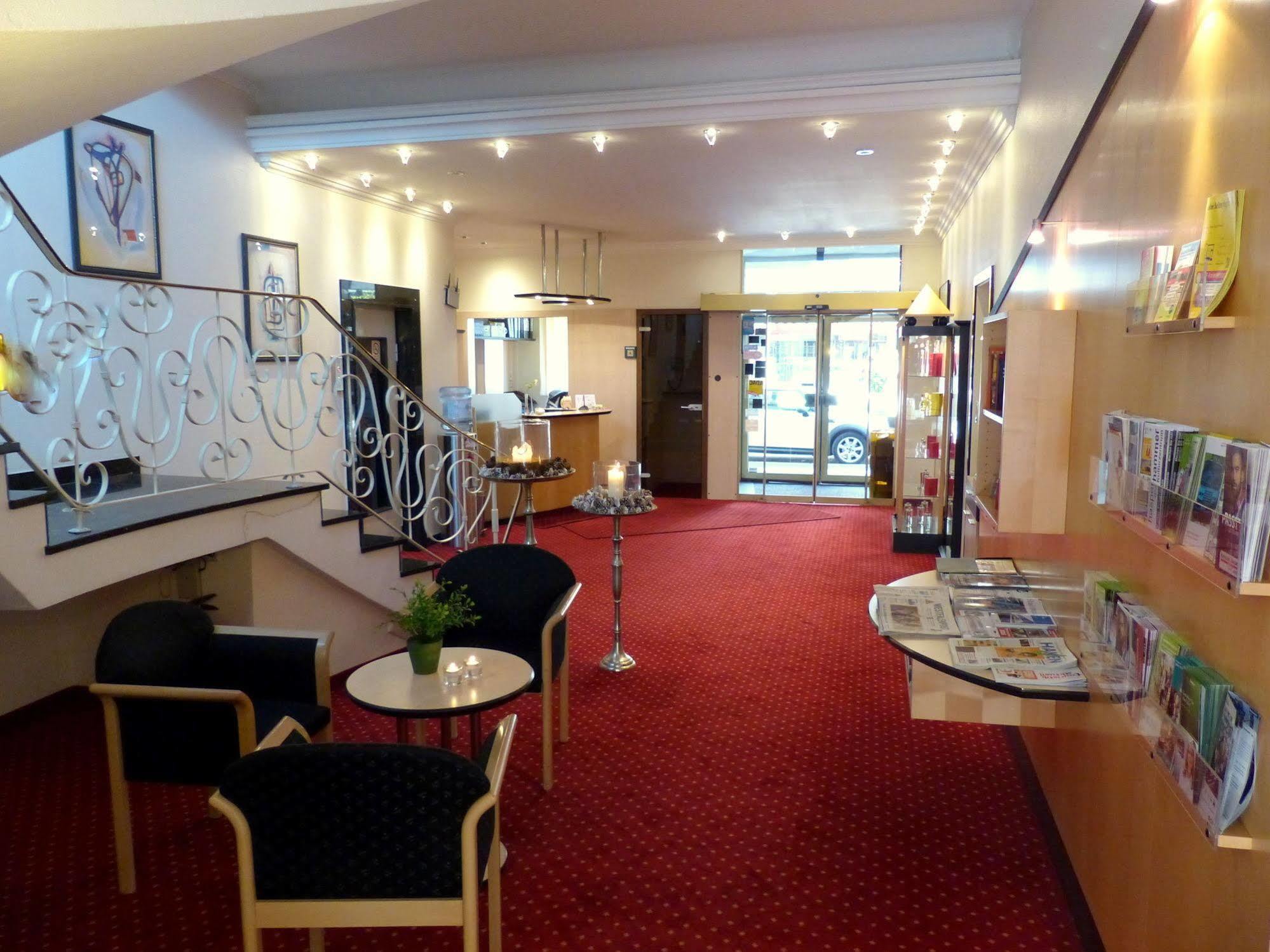 City Hotel By Celina Hagen  Dış mekan fotoğraf